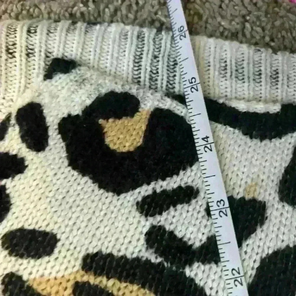Show Me Your Mumu Animul Bonfire Sweater Leopard Cheetah Animal Print Size Small - Picture 7 of 9